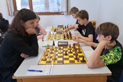 Šachové soustředění v Horním Bradle - 5. kolo táborového turnaje [30. 8. 2024]